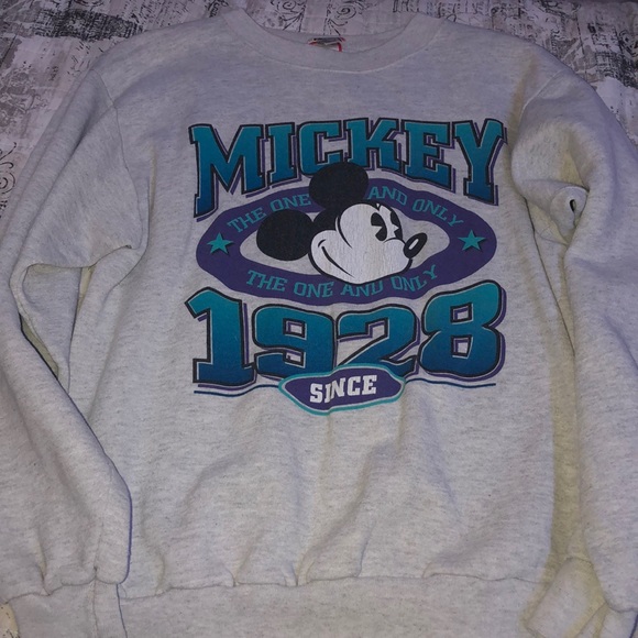 Disney Sweaters - 💛4 for $65💛Sweater